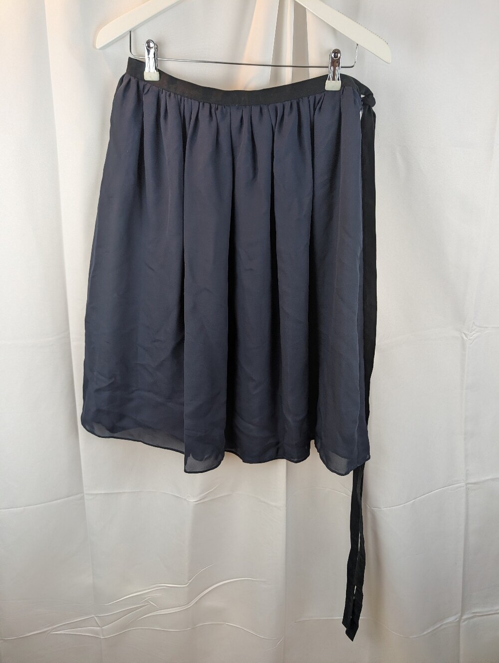 Trussardi Navy Silk A-Line Skirt with Tie Size M(44) In EUC